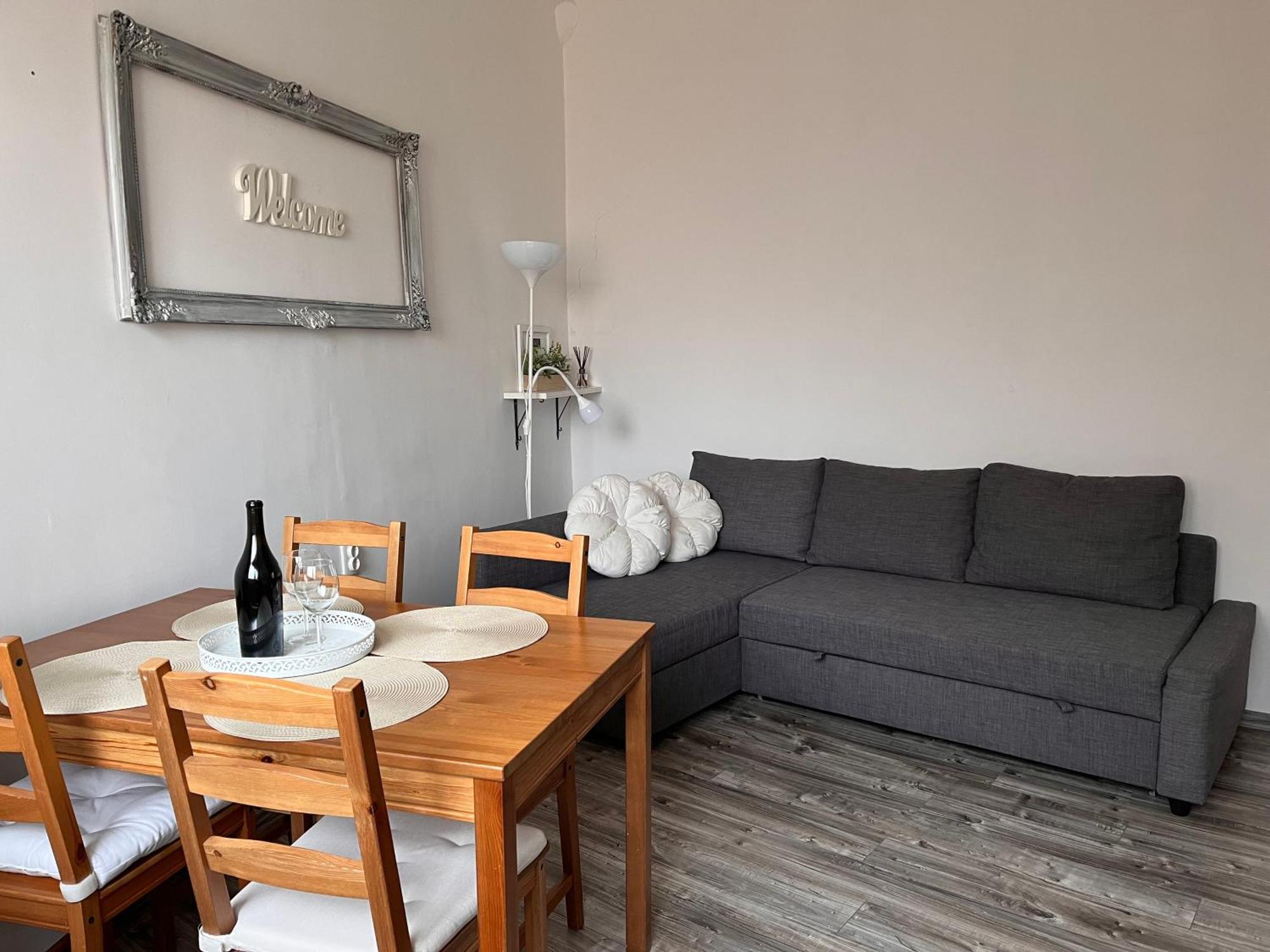 Pacsirta Apartmanház Eger Exterior foto